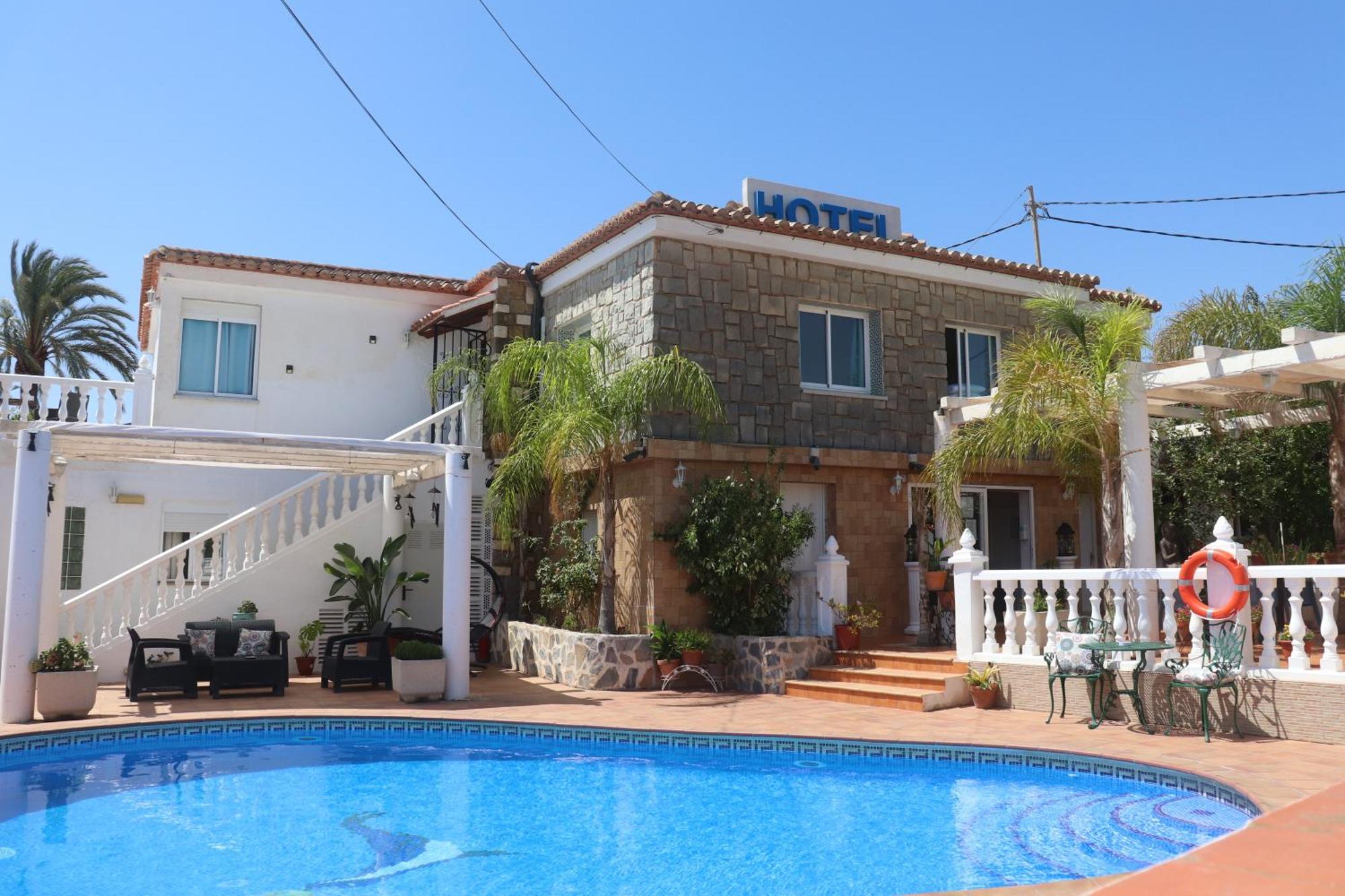 Hotel Casa Dia Y Noche 칼페 외부 사진