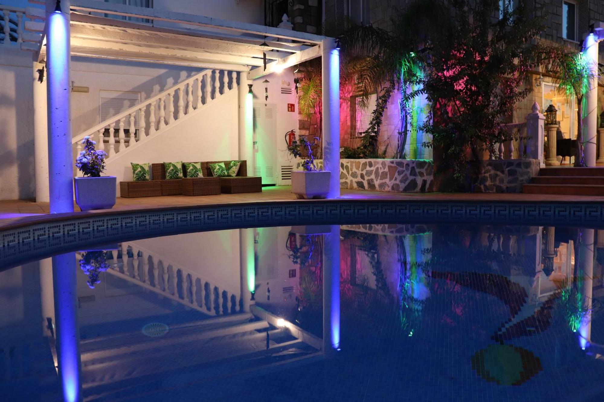 Hotel Casa Dia Y Noche 칼페 외부 사진