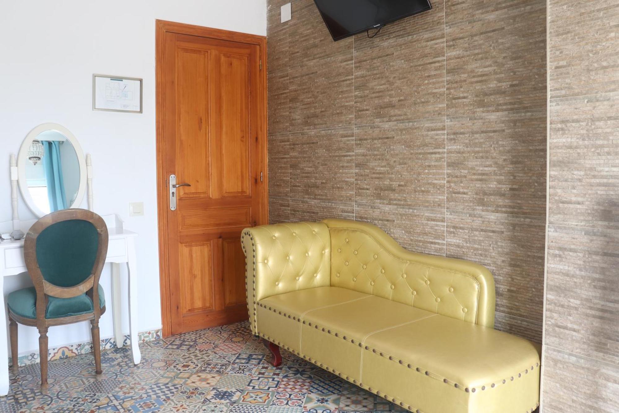 Hotel Casa Dia Y Noche 칼페 외부 사진